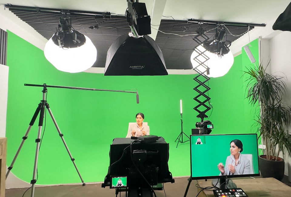 The Definitive List of London Podcast Studio Venues with 4K Video Capabilities. - 4