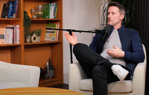 The Ultimate Checklist for Your First Session at a Podcasting Studio London. - 4