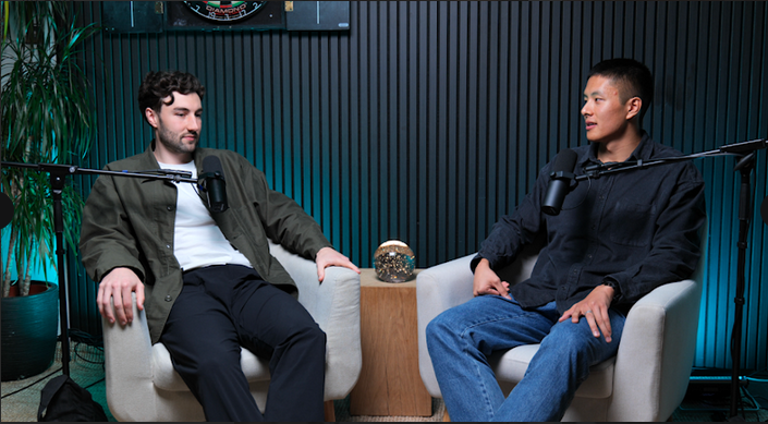 The Rise of the British Podcast: How a Podcasting Studio London Supports Local Talent. - 4