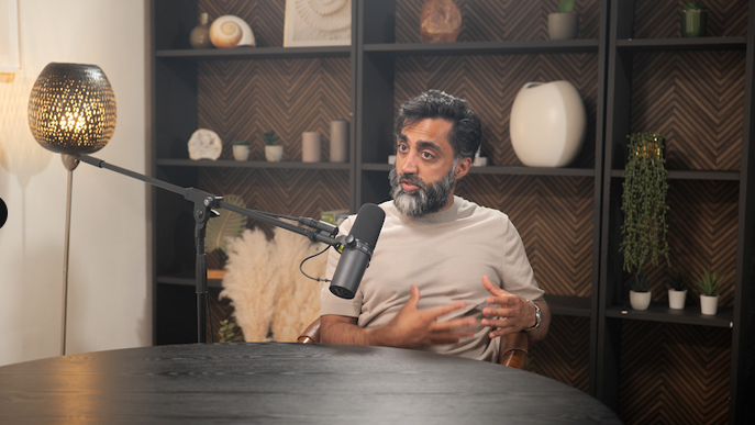 Behind the Soundboard: The Role of Audio Engineering in a Podcasting Studio London. - 7