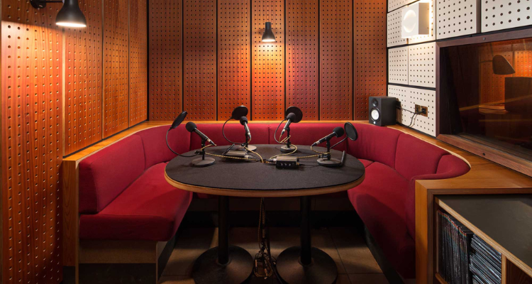 London Podcasting on a Budget: The Most Affordable Studio for Creators and Influencers - 1