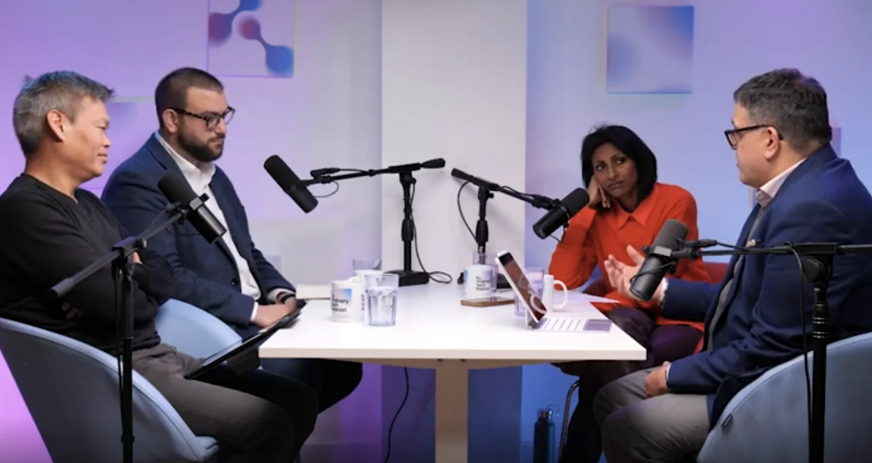 How far in advance do I need to book a session at a podcast studio in London? - 14