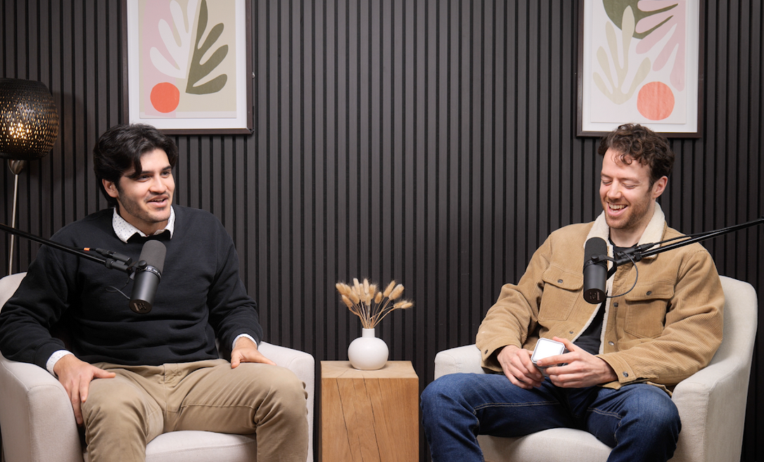 What are the best London podcast studios for recording interviews? - 6