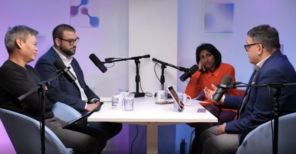 What are the best London podcast studios for recording interviews? - 12