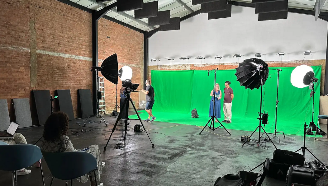 Which podcast studios in London are recommended for corporate or business clients? - 13