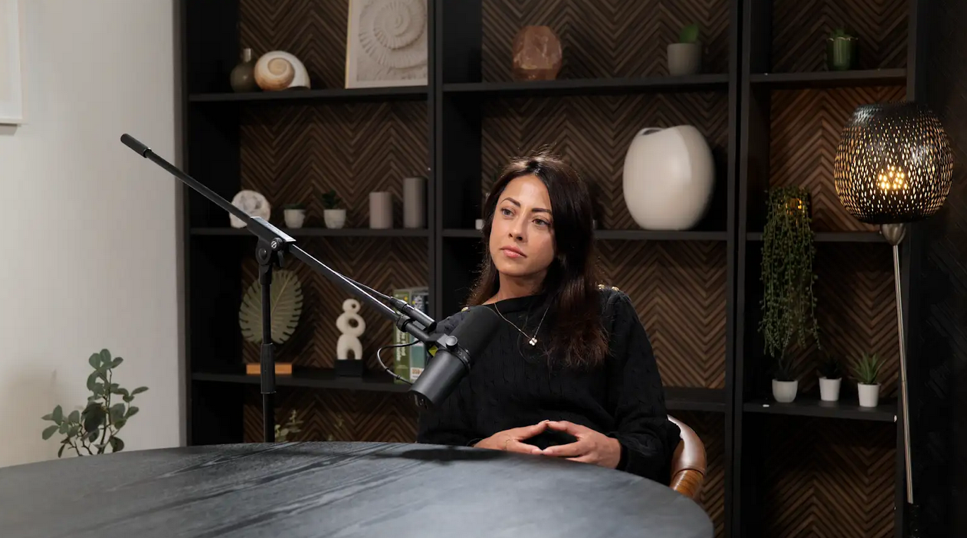 Home Recording Studio vs. Professional Studio: When to Make the Leap - 1