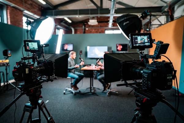 The Role of a Videography Editor in Enhancing Podcast Visuals - 3