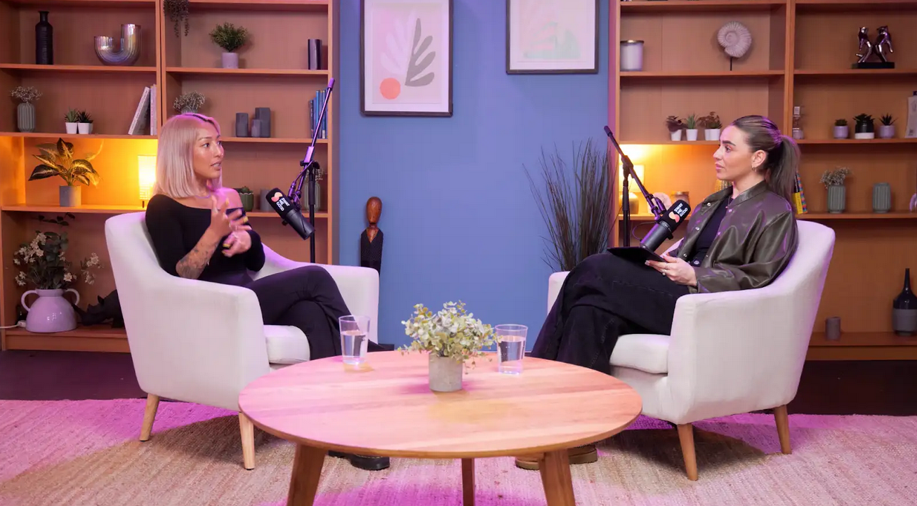 What to Wear on Camera: A Style Guide for Video Podcasting - 2