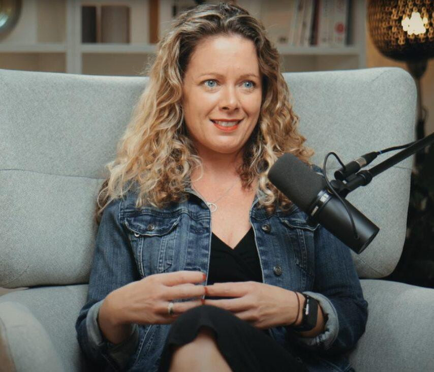 The Dialogue Set at Finchley Studios - Unii Babies Podcast Sam Sadighi - About Us Page