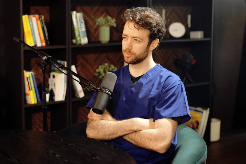 Finchley CEO set – podcast studio London with modular seating for multi-person expert interviews