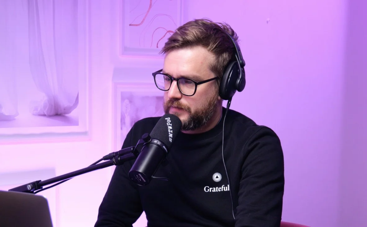 Gathering set – podcast production company London at Finchley for full-service panel recording