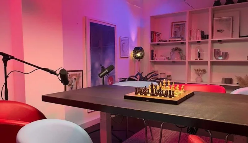 Professional podcast studio hire London – Gathering set at Finchley with adjustable lighting