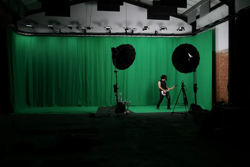 Giant green screen podcast studio hire London at Finchley – 180m² warehouse for video production