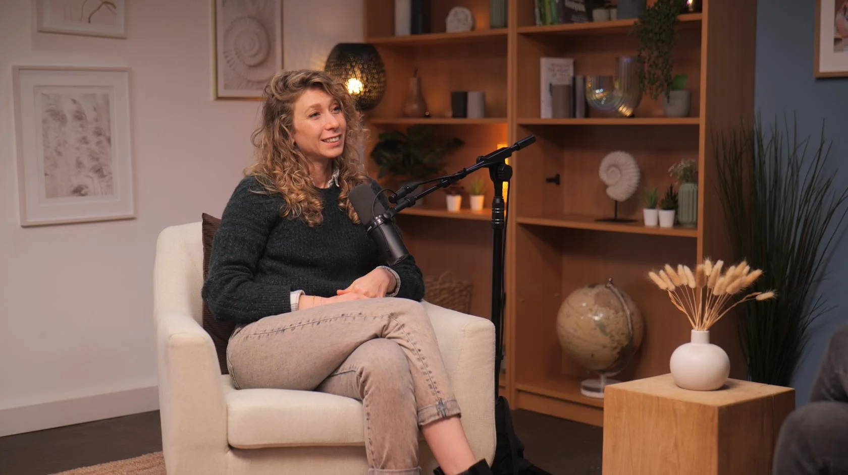 Lounge set at Finchley – london podcast studio for relaxed multi-guest podcast productions