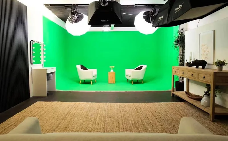 Professional green screen studio in London – soundproof chromakey cove at Finchley Production Studio for hire